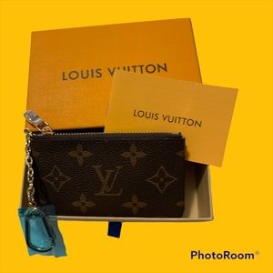 Lv key pouch